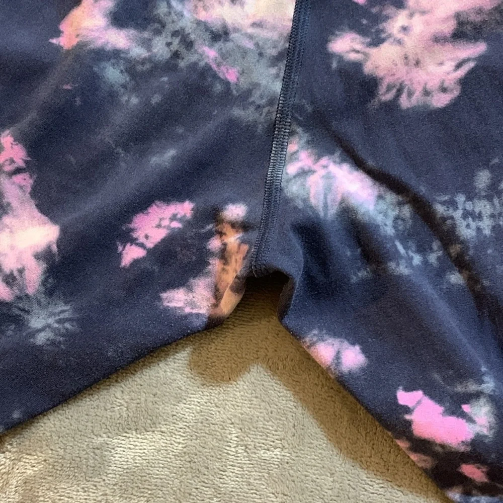 Lululemon Leggings - Picture 6 of 7